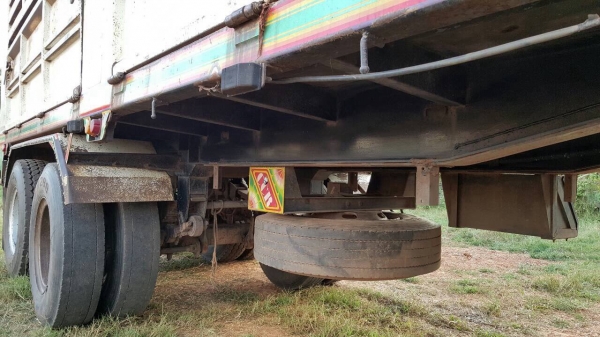 ขายรถพ่วง แม่-ลูกไม่ดั้ม HINO 320 ปี 50 กระบะสามมิตร คัสซีสวยตลอดเส้น เครื่องเดิม เกียร์เดิม ทะเบียนพร้อมโอน