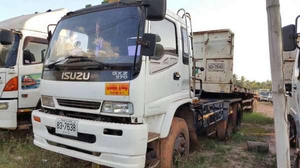 ขายหัวลาก ISUZU DECA 270 ปี 40 พร้อมหางพื้นเรียบ 12 เมตร 3 คาน อู่ ช ทวี เอกสารเล่มทะเบียนพร้อมครับ