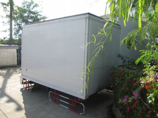 ขายตู้แห้งประตู 4บาน ใส่รถ ISUZU คัทซี กว้าง 70 ซม. สภาพสวย ขายตู้แห้งประตู 4บาน ใส่รถ ISUZU คัทซี กว้าง 70 ซม. สภาพสวย