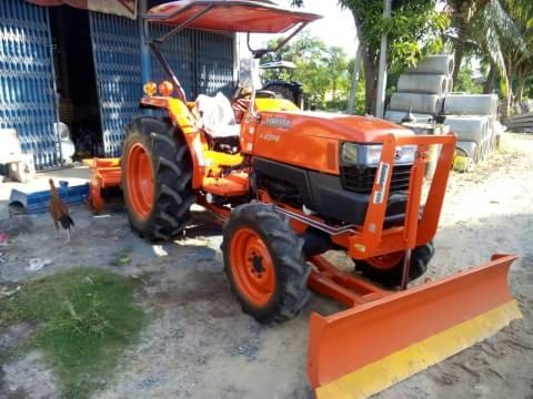 รถไถคูโบต้า 45 แรงม้า ยอดฮิต สวย แรง อึด พร้อมอุปกรณ์ 3 อย่าง