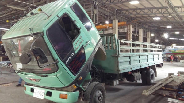 HINO..FD3H.ยาว6.5ม. เครื่อง 195 แรงเบรกทิฟฟี่พวงมาลัยเพาเวอร์รถสวยเทพ .สภาพพร้อมใช้ทบ. ปี 59 HINO..FD3H.ยาว6.5ม. เครื่อง 195 แรงเบรกทิฟฟี่พวงมาลัยเพาเวอร์รถสวยเทพ .สภาพพร้อมใช้ทบ. ปี 59