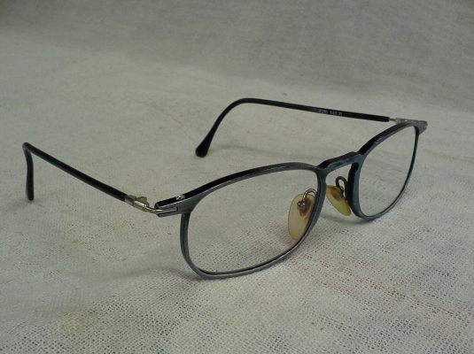 แว่นสายตาศิลปิน/จิตรกร  Zeiss made in Germany