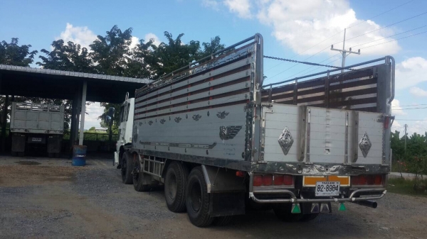 ขายครับ เปอร์เซียเครื่องp11 2เพลา ติดเครนยูนิค 3ตัน กระบะเนียมยาว 7 เมตร พร้อมใช้งานเลยครับ