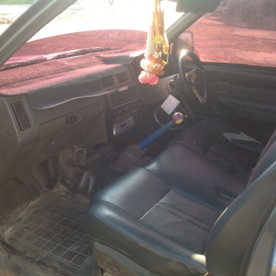 ขายบิ๊กMเครื่อง2Jเกียร์ธรรมดาLPGพร้อมใช้