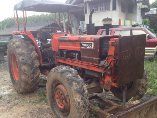 รถไถคูโบต้า M8030 พร้อมใช้งานครับ