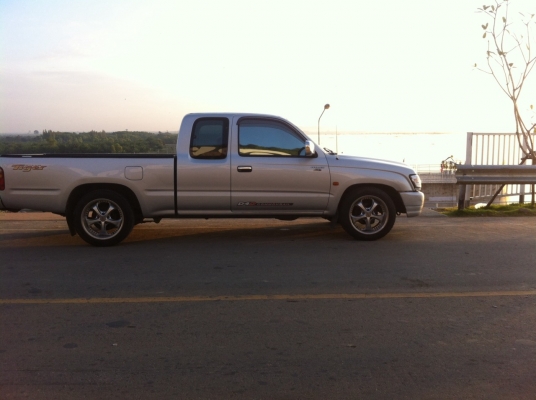 ไทเกอร์D4Dปี2003ตัวท็อป แค็ป2500คอมมอลเร็ลบ้านๆ สวยๆเรียบๆ แม็ค17 เครื่องเสียงครบ ราคา218000ขายสด ไทเกอร์D4Dปี2003ตัวท็อป แค็ป2500คอมมอลเร็ลบ้านๆ สวยๆเรียบๆ แม็ค17 เครื่องเสียงครบ ราคา218000ขายสด