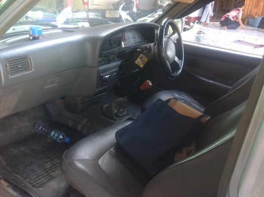 ไมตี้เอ็ก ปี39 โป่งหน้า-โป่งหลังครับ เครื่องดีแอร์เย็น ยางดี4เส้น ไมตี้เอ็ก ปี39 โป่งหน้า-โป่งหลังครับ เครื่องดีแอร์เย็น ยางดี4เส้น