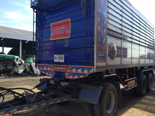 ลูกพ่วงอลูมิเนียม พืชไร่ ดั๊ม 3เพลา ปี54 สูง 2.30 ยาว 6.8 กว้าง 2.5 สนใจตดต่อ 093-1406977 เต้