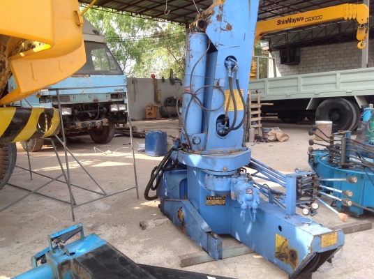 เครนติดหลังรถบรรทุก TADANO 2.9 TON  3ปอก 2 ชัก เก่านอก