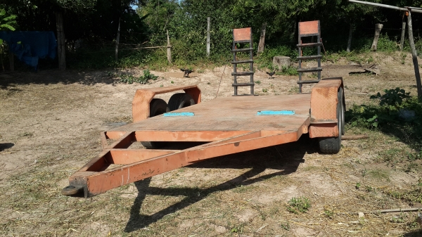 ขายรถเกี่ยวข้าว DC 60 PLUS ปี 53  พร้อมเทลเอลร์ลากสภาพดี ราคา 355,000