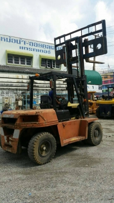 ฝากขายครับ รถยกโคมัสสึ น้ำหนักยก 7 ตัน เสาสูง 3 เมตร เครื่องดีเซล