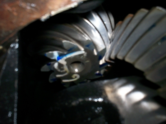 เฟืองท้ายใส่โตโยต้าไมตี้ ไทเกอร์ วีโก้ รถตู้หัวจรวด รถตู้คอมมูเตอร์9 41 อัตราทด4.5 ราคา5000บาท อยู่ดอนเมืองTEL0890671028 ID Line arnat1028