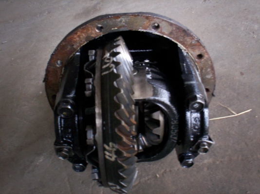 เฟืองท้ายใส่โตโยต้าไมตี้ ไทเกอร์ วีโก้ รถตู้หัวจรวด รถตู้คอมมูเตอร์9 41 อัตราทด4.5 ราคา5000บาท อยู่ดอนเมืองTEL0890671028 ID Line arnat1028