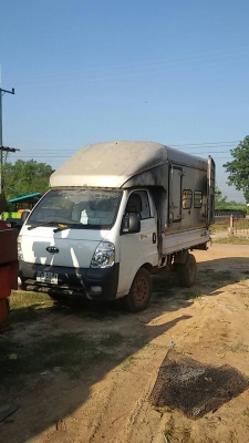 รถยี่ห้อ เกียร์ วางเครื่อง 2L สภาพสวยๆ