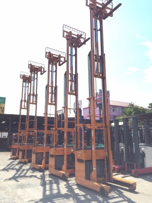 รถยกไฟฟ้า NICHIYU รุ่น 73 น้ำหนักยก 2.5 ตัน เสาสูง 7.50  เมตร  แบตเตอรี่สมบรณ์