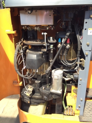 รถยกไฟฟ้า NICHIYU รุ่น 73 น้ำหนักยก 2.5 ตัน เสาสูง 7.50  เมตร  แบตเตอรี่สมบรณ์