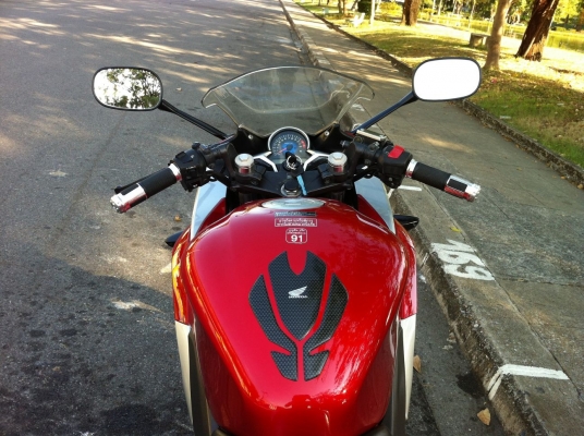 ขาย cbr250 สี แดง-เทา ปี2011 ราคา 55,000 บาท รถสวยๆเดิมๆ ขาย cbr250 สี แดง-เทา ปี2011 ราคา 55,000 บาท รถสวยๆเดิมๆ