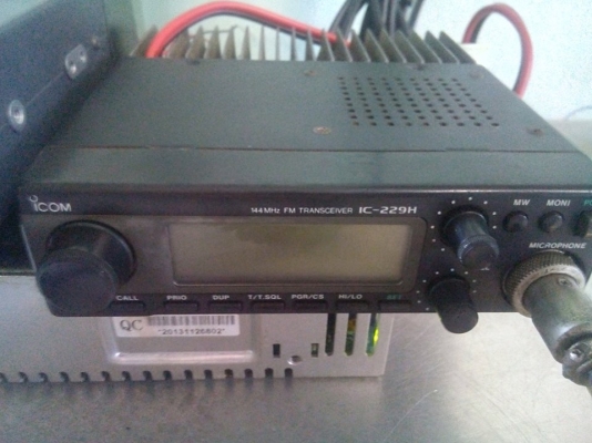 ขายวิทยุสื่อสาร โมบาย 3 เครื่อง ขายวิทยุสื่อสาร โมบาย 3 เครื่อง