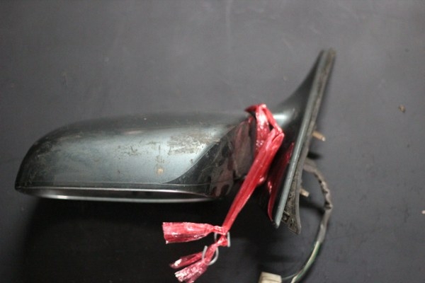 ขาย กระจกมองข้าง  TOYOTA CAMRY 2000 โตโยต้า แคมรี่ ไม้บรรทัด ท้ายย้อย อะไหล่รถยนต์ มือสอง