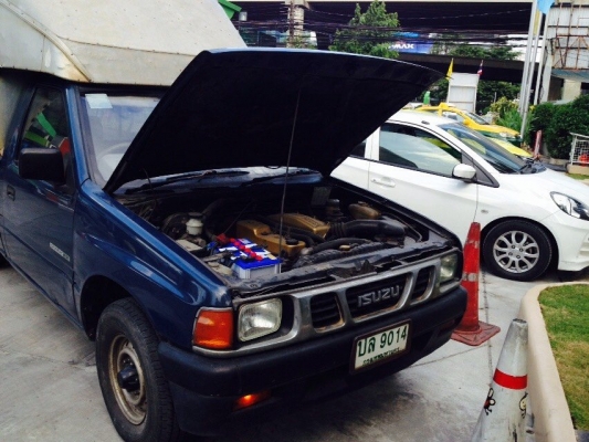 ขาย ISUZU TFR ปี95 พวงมาลัยเพาเวอร์ แอร์เย็นหนาว รถบ้านมือเดียว ขับดี เดิมๆ ทั้งคัน สีเดิม แบตเตอร์รี่ใหม่ๆ ราคา 105,000 บาท ติดต่อ คุณเอ๋ โทร.092-6356419