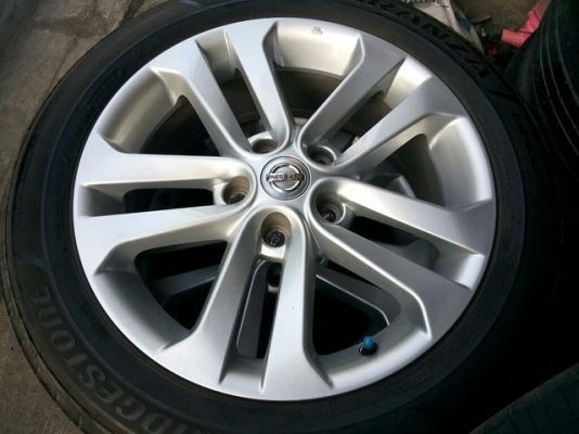 เหลือล้อเปล่า nissan juke ยางขายไปแล้ว