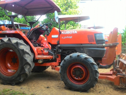 ขายรถไถ KUBOTA L3408 พร้อมดันหน้า ผานหลัง ราคา 190,000  ร้าน DC Tractor Rayong 0818618678,0899347475  อ.แกลง จ.ระยอง มีรถขนส่งบริการทั่วไทย  https://www.facebook.com/Tractors-Rayong-307154532717928/photos_stream?tab=photos_albums
