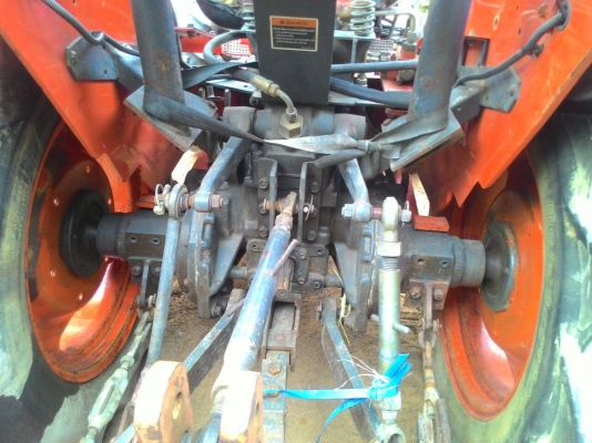 ขายรถไถ KUBOTA L3408 พร้อมดันหน้า ผานหลัง ราคา 190,000  ร้าน DC Tractor Rayong 0818618678,0899347475  อ.แกลง จ.ระยอง มีรถขนส่งบริการทั่วไทย  https://www.facebook.com/Tractors-Rayong-307154532717928/photos_stream?tab=photos_albums