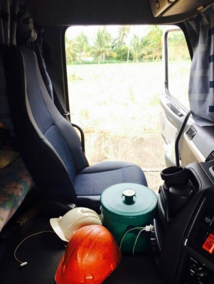 ต้องการขายหัวลาก Volvo FM13-400HP และหางลากจำนวน 48,000 ลิตร (มาดูรถได้ที่ศรีราชา ไม่มีค่าใช้จ่ายน่ะครับ)