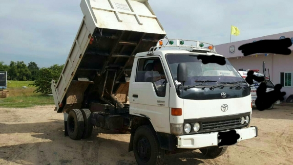 ขายรถ หกล้อดั้ม TOYOTA DYNA400 ดั้มสภาพพร้อมใช้งาน ดั้มยิงหลังเฟืองท้ายเอฟ เครื่องเกียร์ดีเอกสารพร้อมโอน