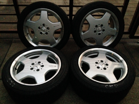 ล้อแท้ AMG Style 1 ขอบ18 สีเดิม ขอบหนา ไม่มีซ่อม พร้อมยางดอกเต็มๆ ใช้ได้อีกนาน ราคาไม่แพง