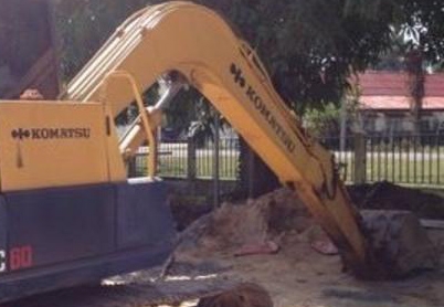 แบคโฮ KOMATSU PC 60-5 สภาพดี สวย เอกสารสัญญาซื้อขาย **ขาย KOMATSU PC-60 รุ่น5 แบคโฮ 60 ยอดนิยม สภาพสวย พร้อมใช้งาน HYD.EXCAVATOR KOMATSU PC60-5 ไฟฟ้าตัด อุปกรณ์ กล่อง+จอ มีครบ เครื่องเดิม ปั้มเดิม แน่น แรงดี ครับ ทำงานดี เร็ว บูมอาร์