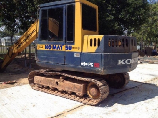 แบคโฮ KOMATSU PC 60-5 สภาพดี สวย เอกสารสัญญาซื้อขาย **ขาย KOMATSU PC-60 รุ่น5 แบคโฮ 60 ยอดนิยม สภาพสวย พร้อมใช้งาน HYD.EXCAVATOR KOMATSU PC60-5 ไฟฟ้าตัด อุปกรณ์ กล่อง+จอ มีครบ เครื่องเดิม ปั้มเดิม แน่น แรงดี ครับ ทำงานดี เร็ว บูมอาร์