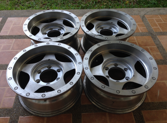 ล้อแท้ Japan แนว Off road ขอบ15 6รู139 ไม่มีซ่อม สีเดิม ขอบหนาๆ หายากสุดๆ