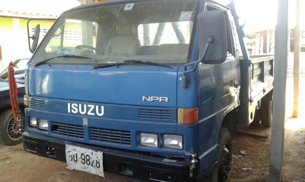 ขายครับ 6 ล้อ อีซูซุ 115 พร้อมใช้งานครับ