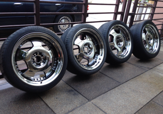 ล้อ VIP Step rim ขอบ20 สภาพสวย สีเดิม ไม่เคยซ่อม 5รู114 และ 5รู100 จากโรงงาน หน้า 8.5 นิ้ว off +42 หลัง 9.5 นิ้ว off+40 พร้อมยาง ราคาไม่แพง