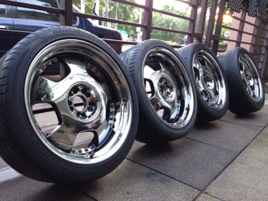 ล้อ VIP Step rim ขอบ20 สภาพสวย สีเดิม ไม่เคยซ่อม 5รู114 และ 5รู100 จากโรงงาน หน้า 8.5 นิ้ว off +42 หลัง 9.5 นิ้ว off+40 พร้อมยาง ราคาไม่แพง