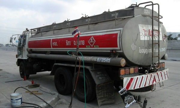 ขายรถน้ำมันFVM 175 แท้ง 15,000 ลิตร เครื่องดี ครัชซีสวยมาก รับประกัน หัวบาง ยางดี 6 เส้น พร้อมโอน ราคา 570,000 บาท 090-772-3710 090-772-3708 ขายรถน้ำมันFVM 175 แท้ง 15,000 ลิตร เครื่องดี ครัชซีสวยมาก รับประกัน หัวบาง ยางดี 6 เส้น พร้อมโอน ราคา 570,000 บาท 090-772-3710 090-772-3708