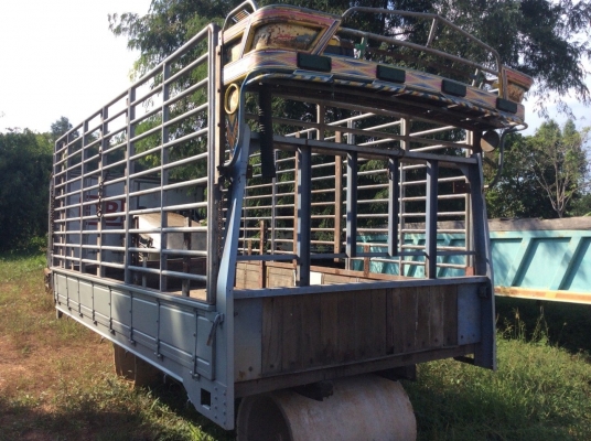 กะบะNPR 115พร้อมคอกเหล็กยาว4.5 ม ราคา 37,000 บาท ศุภากร 081-1903107 , 081- 4252943