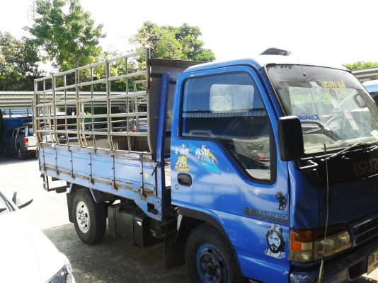 รถบรรทุก ISUZU รถบรรทุก ISUZU