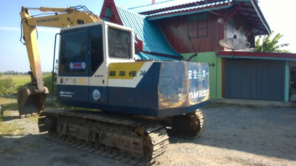 ขายแม็คโคร KOMATSU PC120-5 สภาพสวยพร้อมใช้งาน เครื่องปั้มดี บอดี้รถสวย บูมอาร์มสวย เอกสารสัญญาซื้อขาย