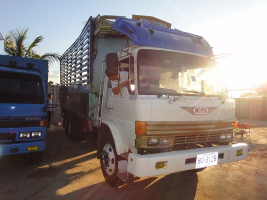 ขายสิบล้อ HINO FM187Lเพลาเดียวเครื่องHO6Cทอร์โบอินเตอร์ เครื่องเกียร์ดี เอกสารพร้อมโอน