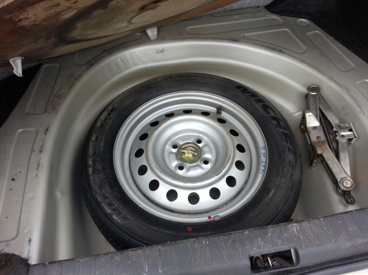 ขายด่วนรถเก๋ง TOYOTA COROLLA ALTIS ปี2003 เกียร์Auto กระจกไฟฟ้า เครื่องเสียง+แอร์พร้อม