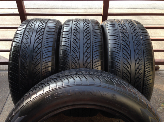 ยาง Sunny 265 50 20 ปี14 ดอกเต็ม ไม่มีปะ พร้อมใช้ยาวๆ ราคาไม่แพง