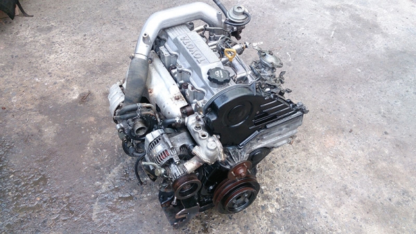 ขายเครื่องยนต์ดีเซลเทอร์โบ Toyota 2c