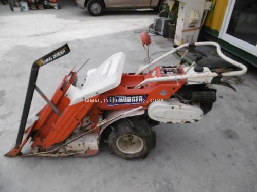 รถเกี่ยวข้าวเดินตาม KUBOTA HF50 รหัสสินค้า : 80803377 Line ID: nihonmono หรือเพิ่มเติมไดที่ www.nihonmono.com รถเกี่ยวข้าวเดินตาม KUBOTA HF50 รหัสสินค้า : 80803377 Line ID: nihonmono หรือเพิ่มเติมไดที่ www.nihonmono.com