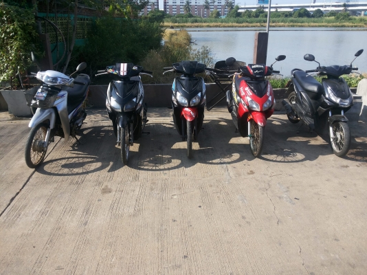 ขายคันละ 8500 เอกสารพร้อมชุดโอน เครื่องดี งดต่อ รถอยู่บางใหญ่ นนทบุรี สนใจโทร 084-3545593