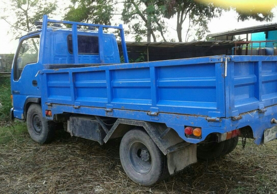 หกล้อ อีซูซุ NKR100 ป้ายเล็กไม่ติดเวลา สภาพดีสวยพร้อมใช้ ทะเบียนพร้อมโอน