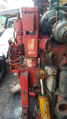 เครน UNIC 100V Turbo 1 ตัน