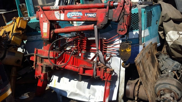 เครน UNIC 100V Turbo 1 ตัน