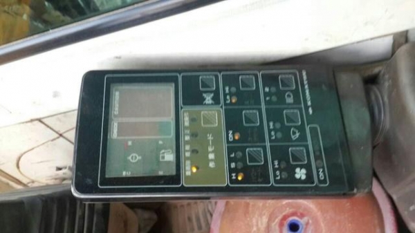 ขายรถขุดแบ็คโค pc120-5 ไฟฟ้าครบ เอกสารอิรวอยซ์หน้าจอครบ สภาพพร้อมลุยงาน เครื่องเดิม